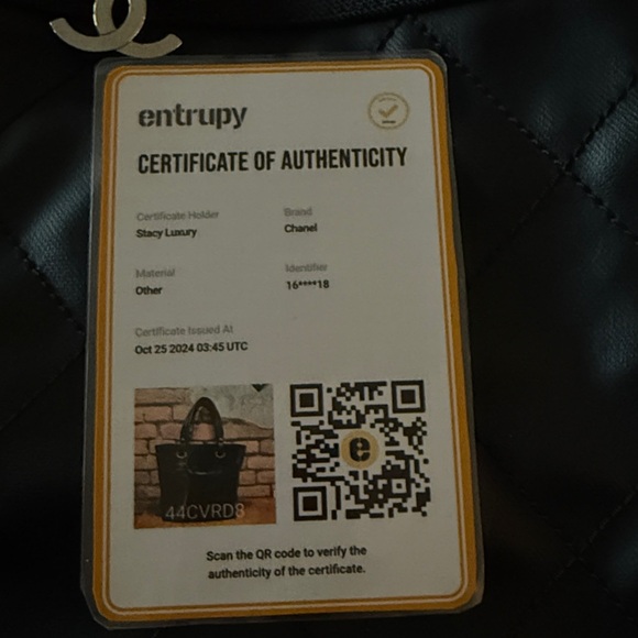 Chanel Black Quilted Leather Tote - Picture 10 of 10